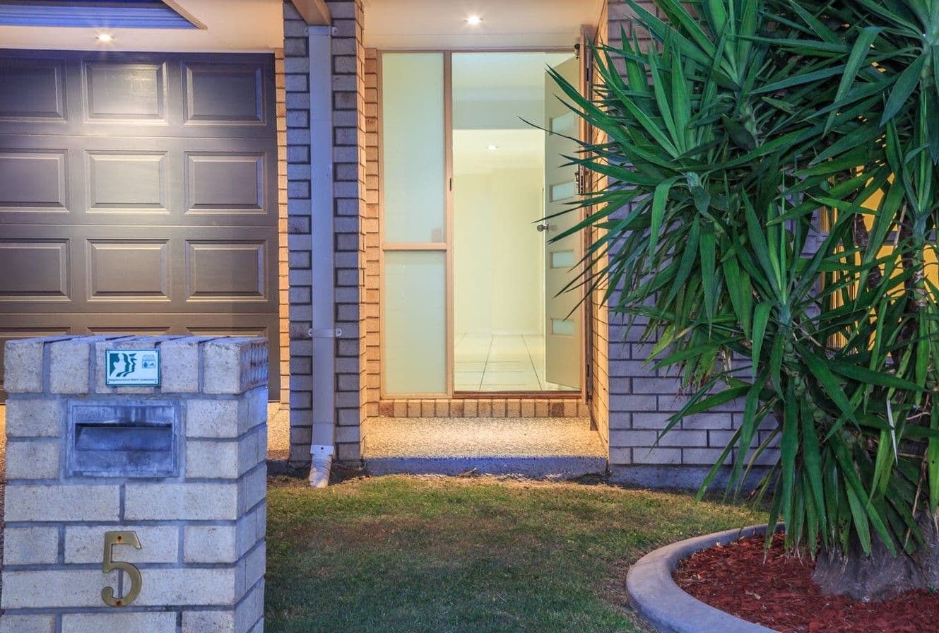 5 Kingair Road, Upper Coomera QLD 4209, Upper Coomera - Thumbnail 4