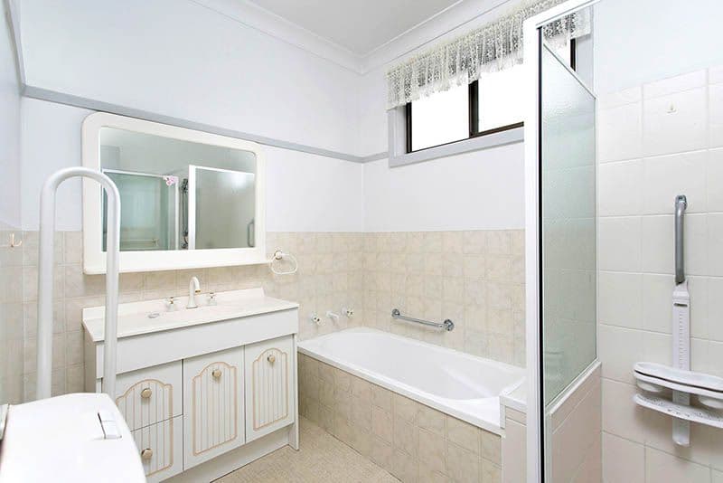 22 Deakin Street, Oak Flats - Thumbnail 5