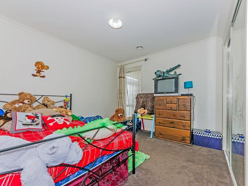 28 Cranwell Way, Wyndham Vale VIC 3024, Wyndham Vale - Thumbnail 4