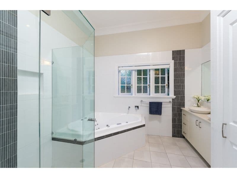 34 Elouera Road, ASHGROVE QLD 4060, Ashgrove - Thumbnail 8