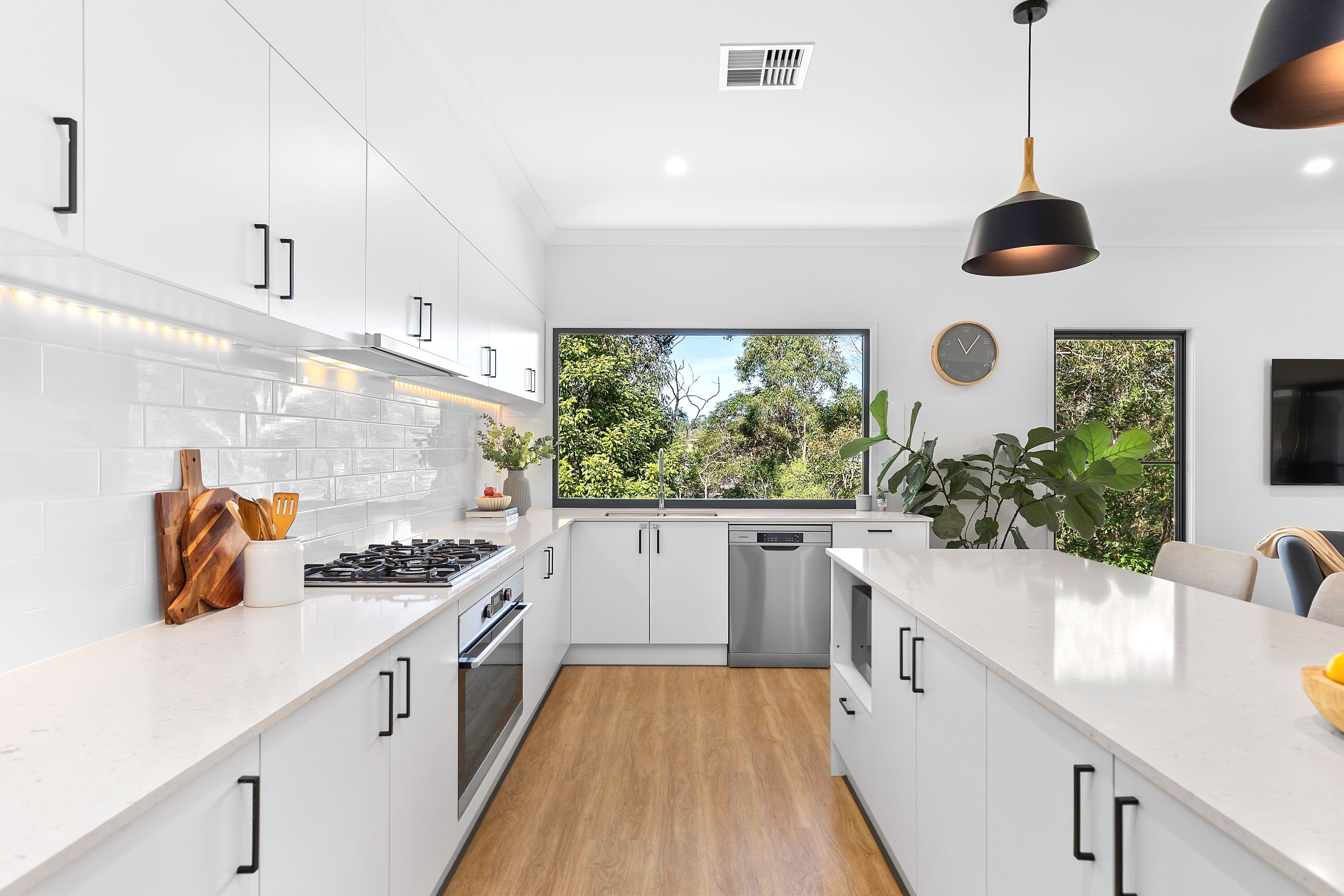176 Cedar Creek Road, Upper Kedron QLD 4055, Upper Kedron - Thumbnail 3