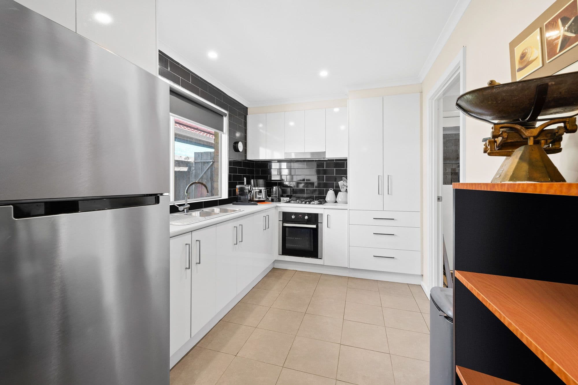 8 Torquay Way, Wyndham Vale VIC 3024, Wyndham Vale - Thumbnail 2