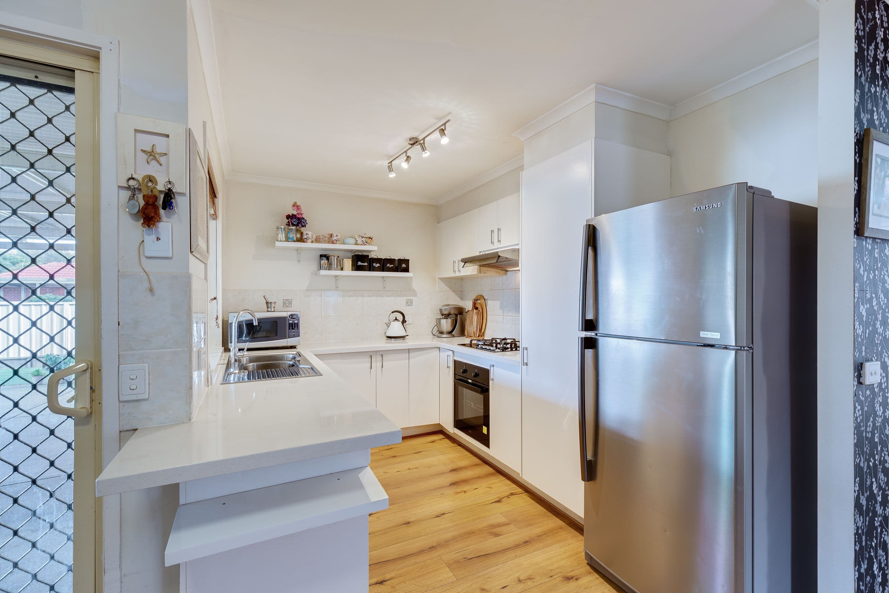 5 Waterford Avenue, Craigieburn VIC 3064, Craigieburn - Thumbnail 3