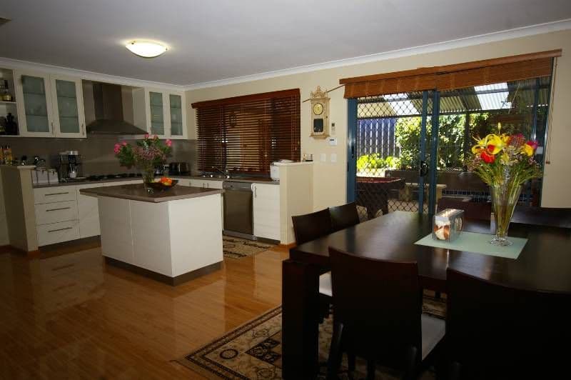10 Laura Rise, MARANGAROO WA 6064, Marangaroo - Thumbnail 3