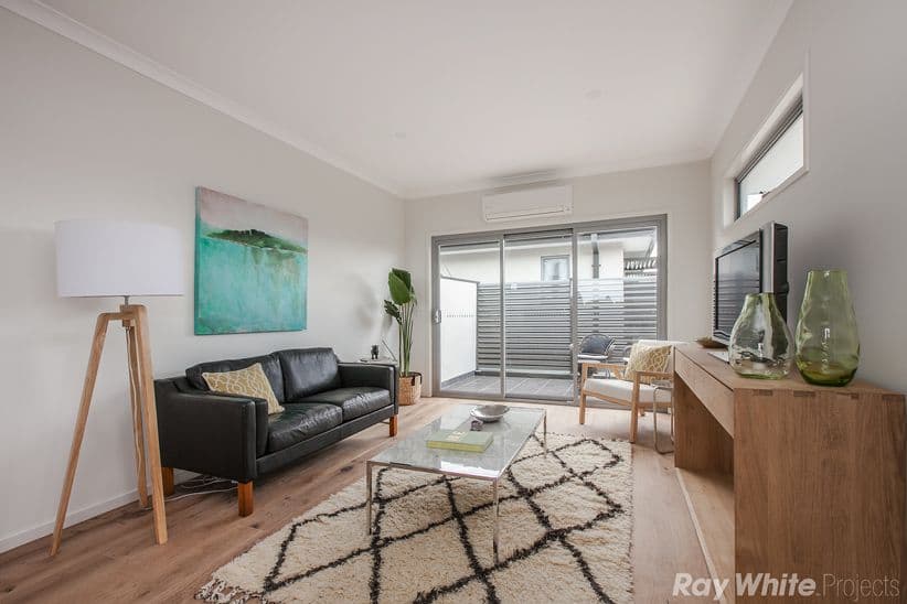 15 Dennis Street, Reservoir VIC 3073, Reservoir - Thumbnail 5