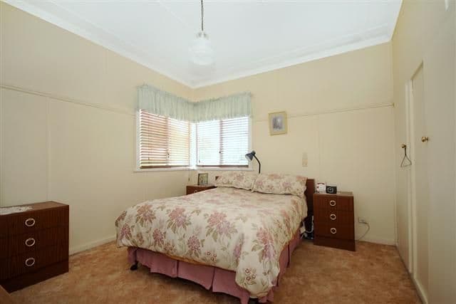 167 Campbell Street, NEWTOWN QLD 4350, Newtown - Thumbnail 2