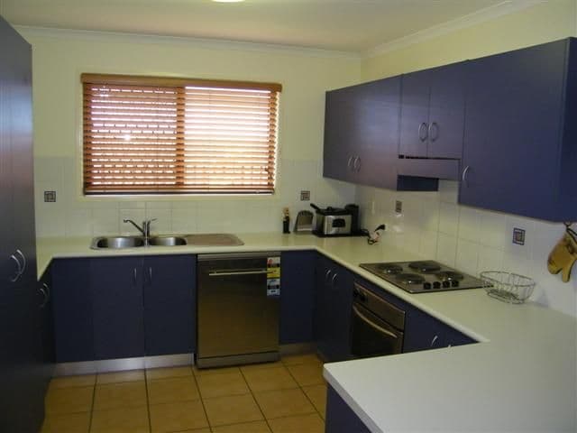 44 Ann Street, GLADSTONE QLD 4680, South Gladstone - Thumbnail 3