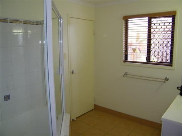 44 Ann Street, GLADSTONE QLD 4680, South Gladstone - Thumbnail 6