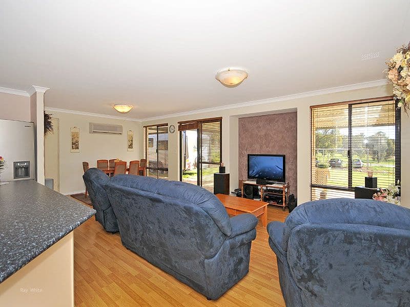 109 Devon Way, LOWER CHITTERING WA 6084, Lower Chittering - Thumbnail 5