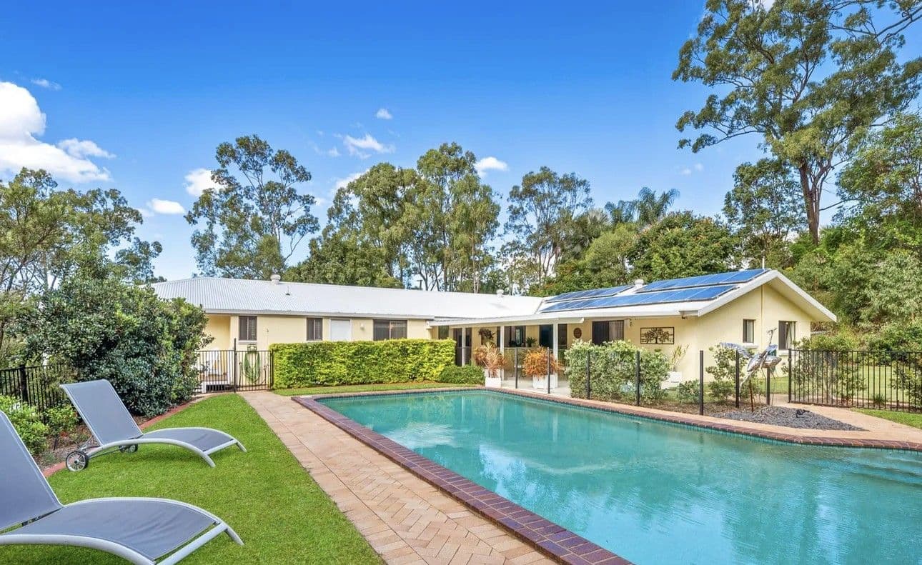 6 Fuchsia Way, Gaven QLD 4211, Gaven - Thumbnail 2