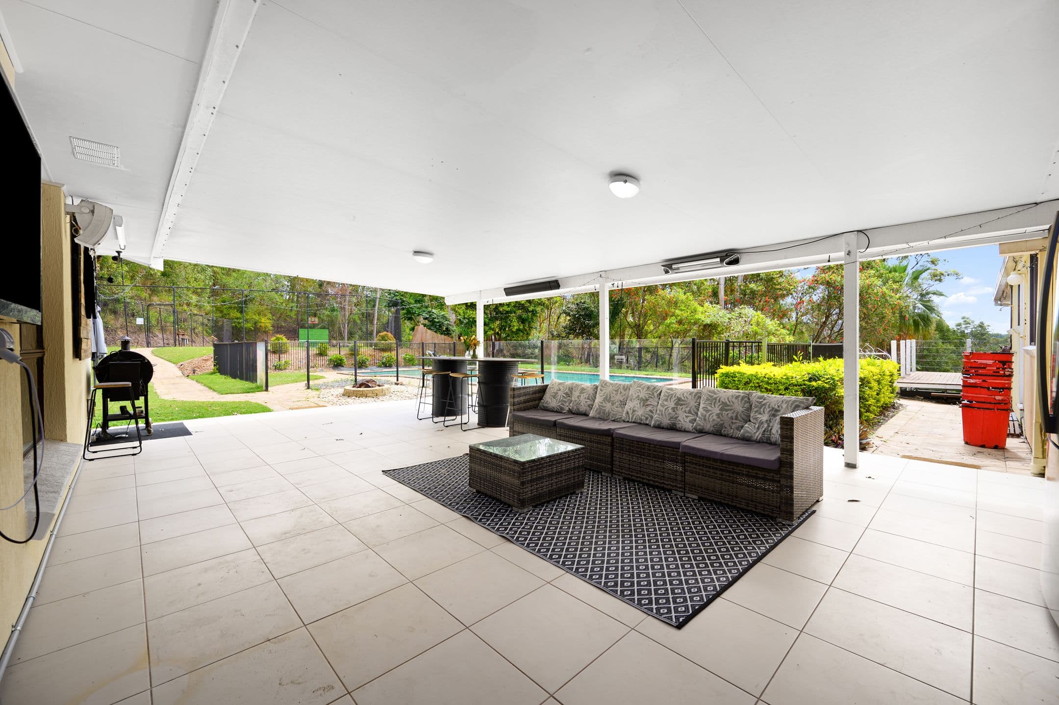 6 Fuchsia Way, Gaven QLD 4211, Gaven - Thumbnail 4