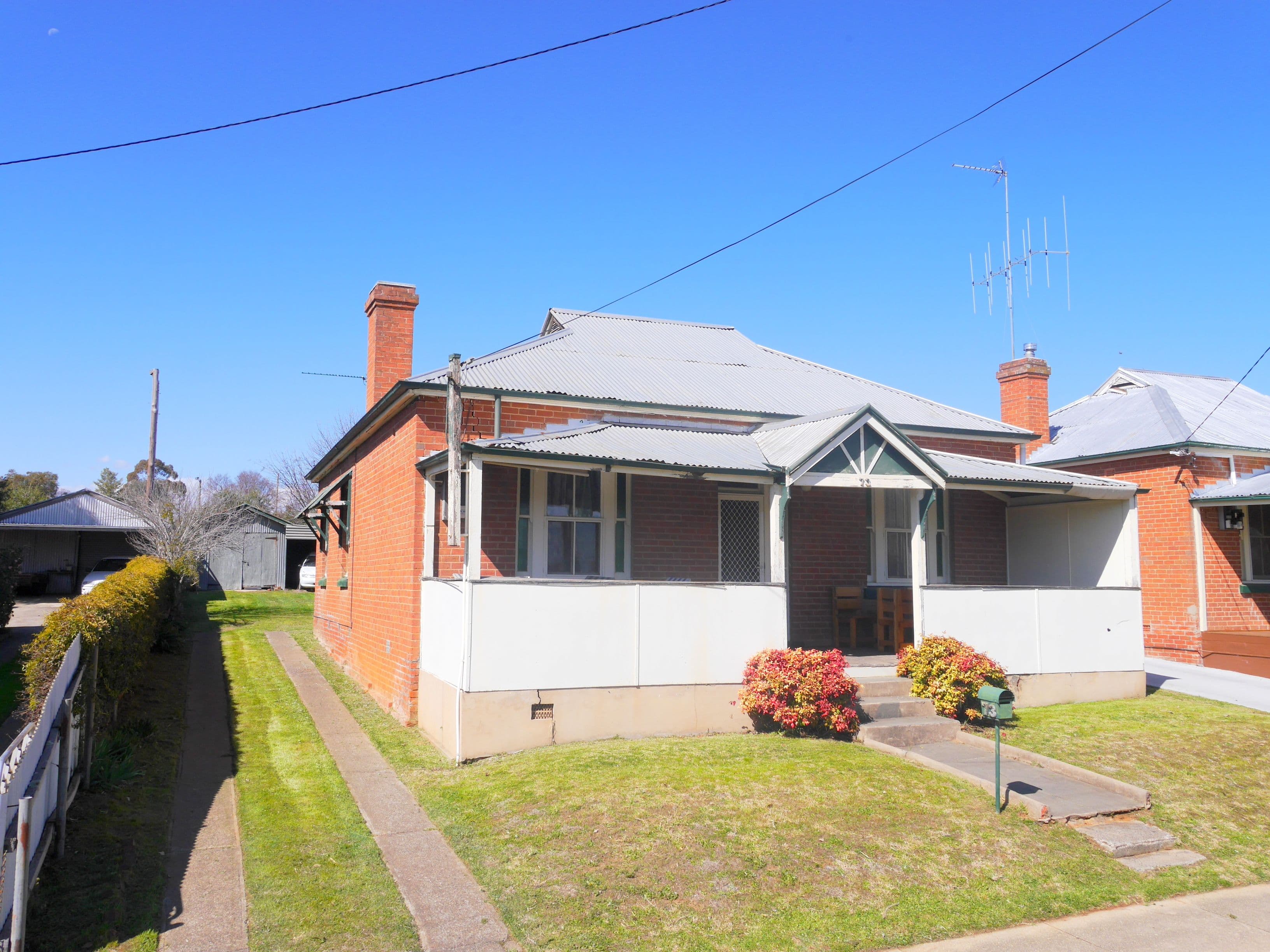 73 Brisbane Street, Cowra - Image 1