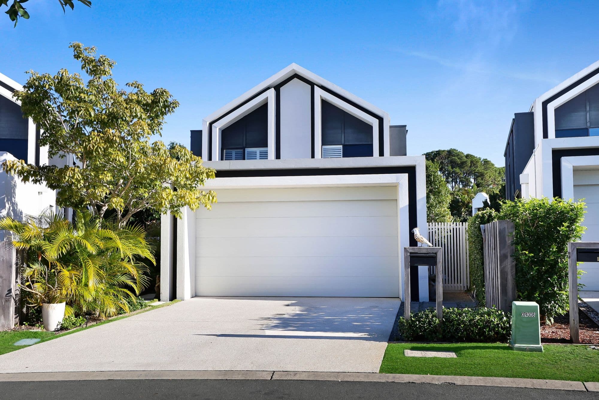2335 Meliah Close, Sanctuary Cove QLD 4212, Sanctuary Cove - Image 1