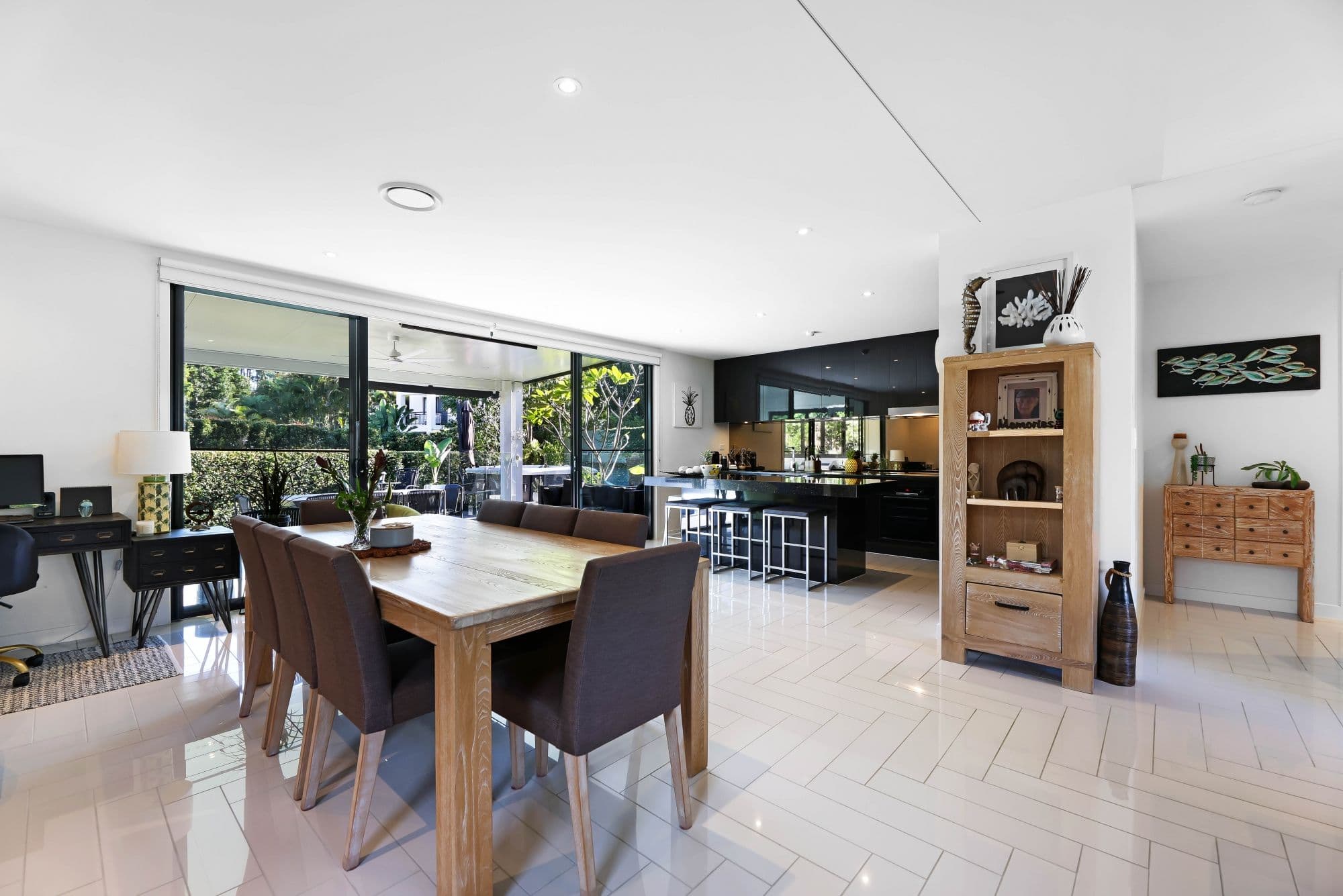 2335 Meliah Close, Sanctuary Cove QLD 4212, Sanctuary Cove - Thumbnail 6