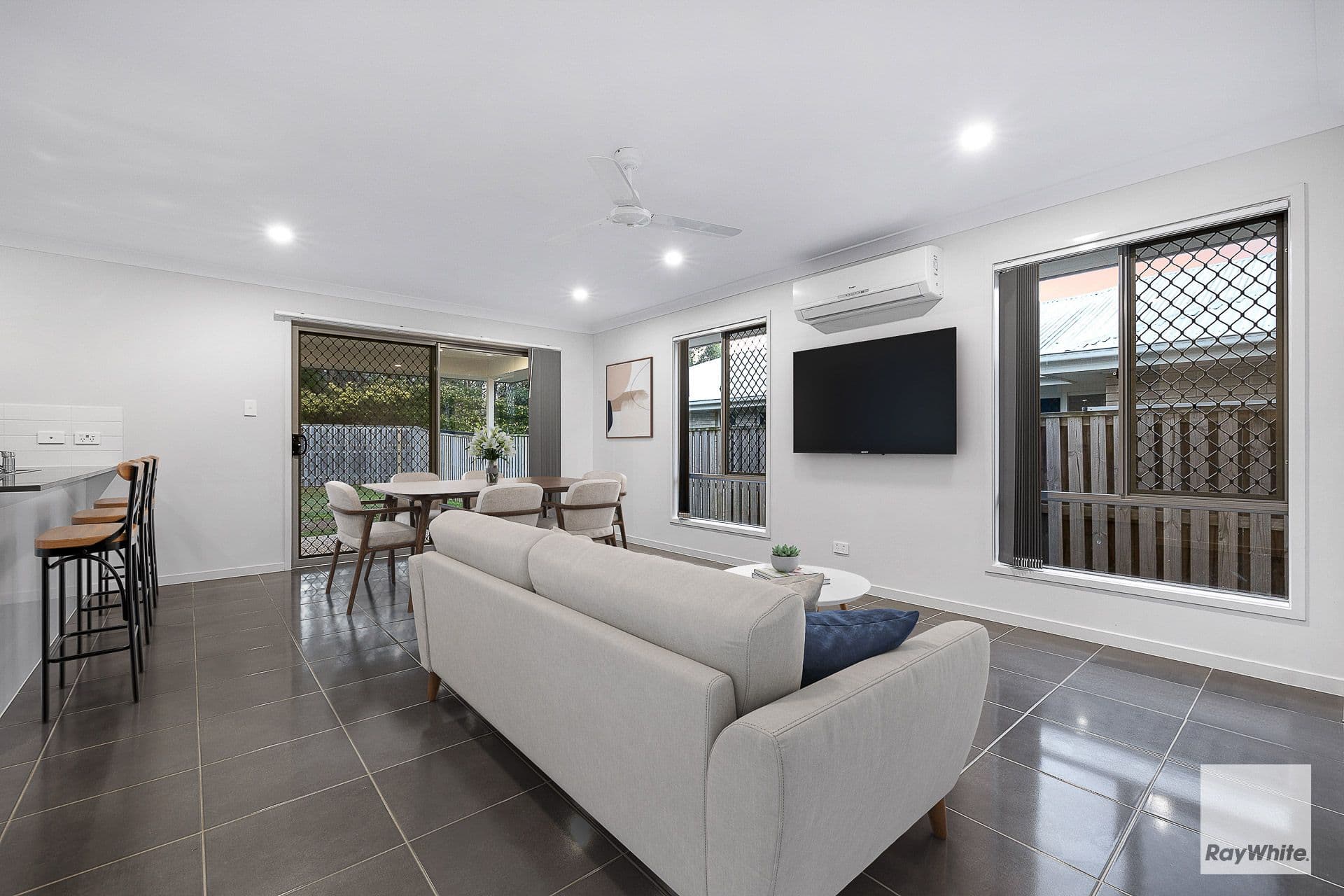 28 Bridgewater Crescent, Redland Bay QLD 4165, Redland Bay - Thumbnail 8