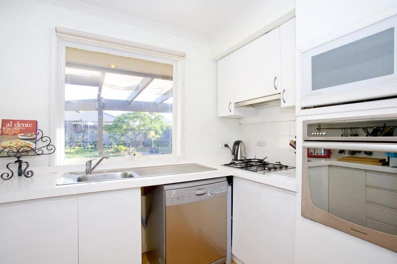14 Kantara Crescent, LARA VIC 3212, Lara - Thumbnail 4