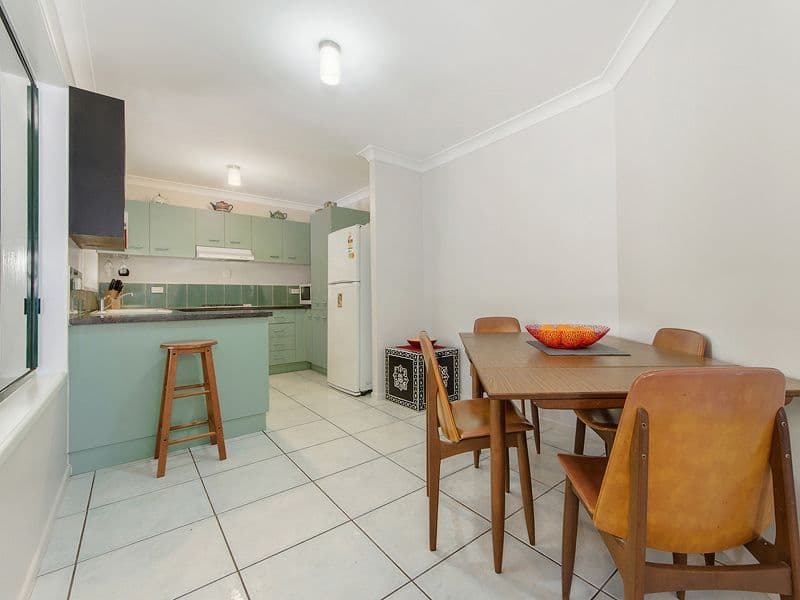 3 Totara Court, ORMEAU QLD 4208, Ormeau - Thumbnail 8