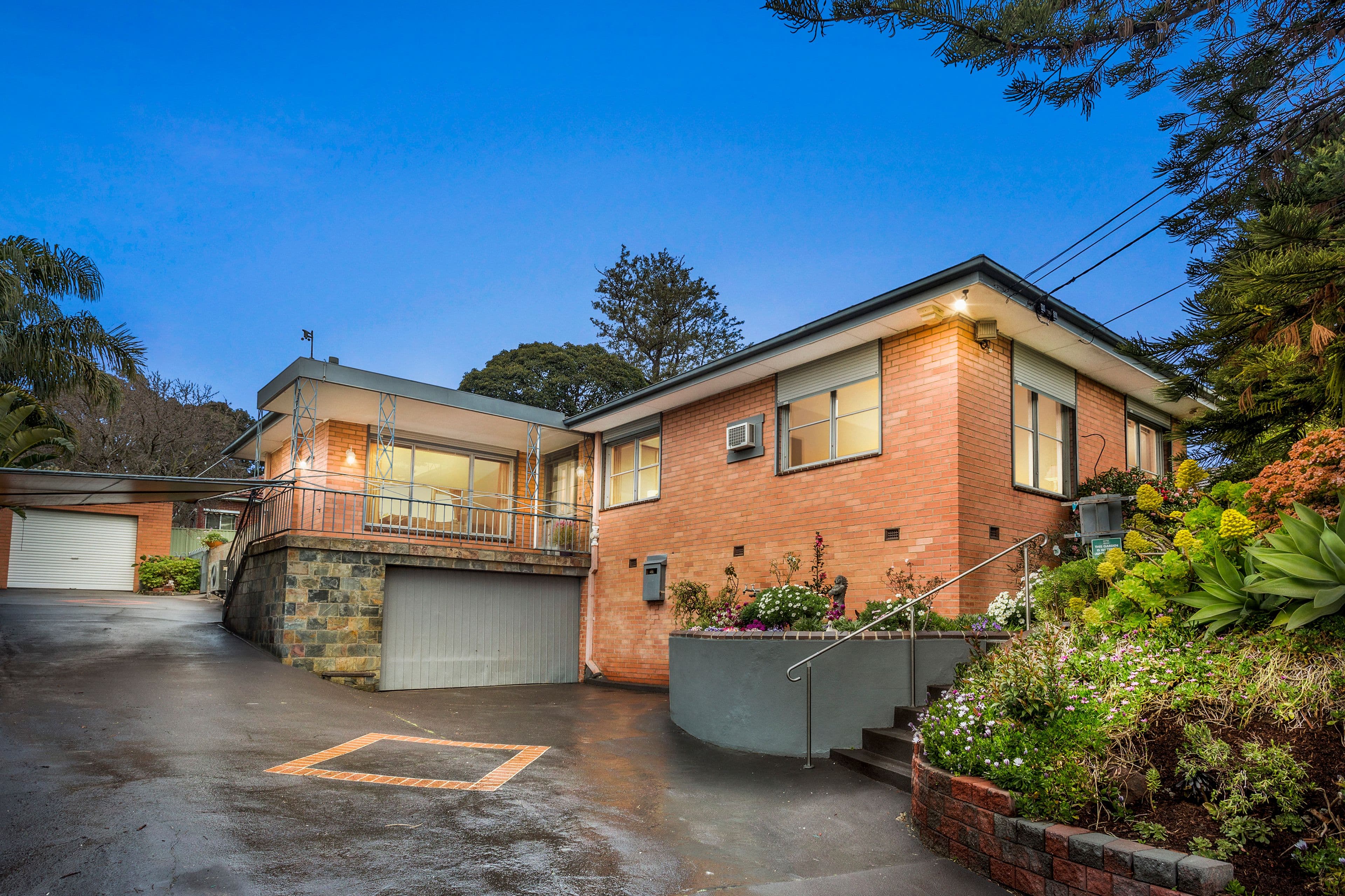2 Mayfield Drive, Mount Waverley VIC 3149, Mount Waverley - Image 1