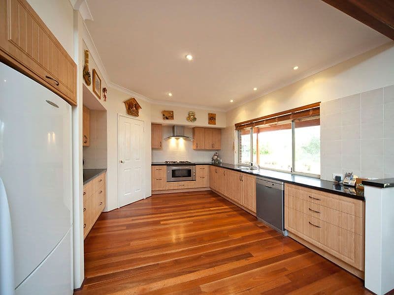 247 Ballymore Place, GIDGEGANNUP WA 6083, Gidgegannup - Thumbnail 2