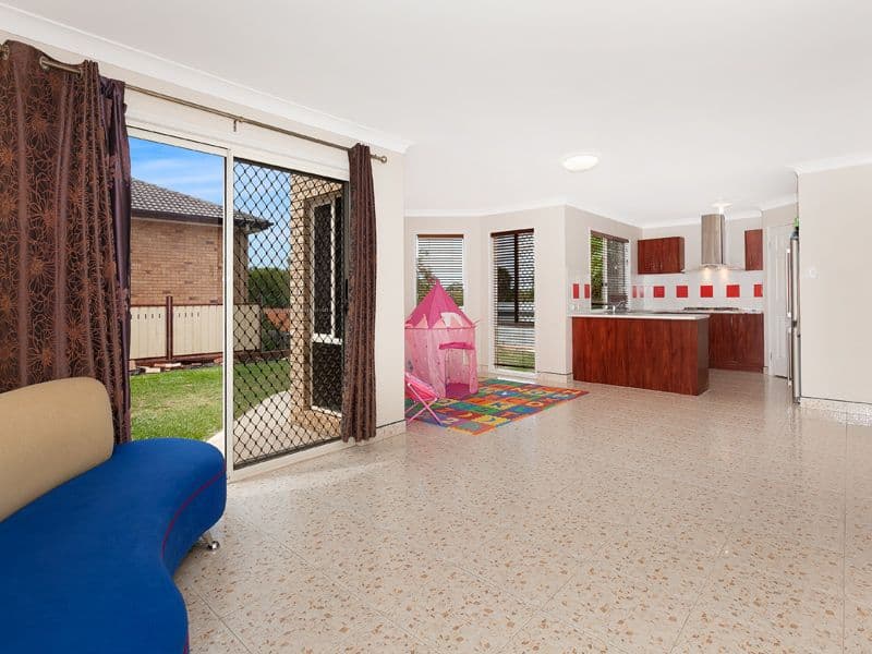 123 Englefield Road, OXLEY QLD 4075, Oxley - Thumbnail 4