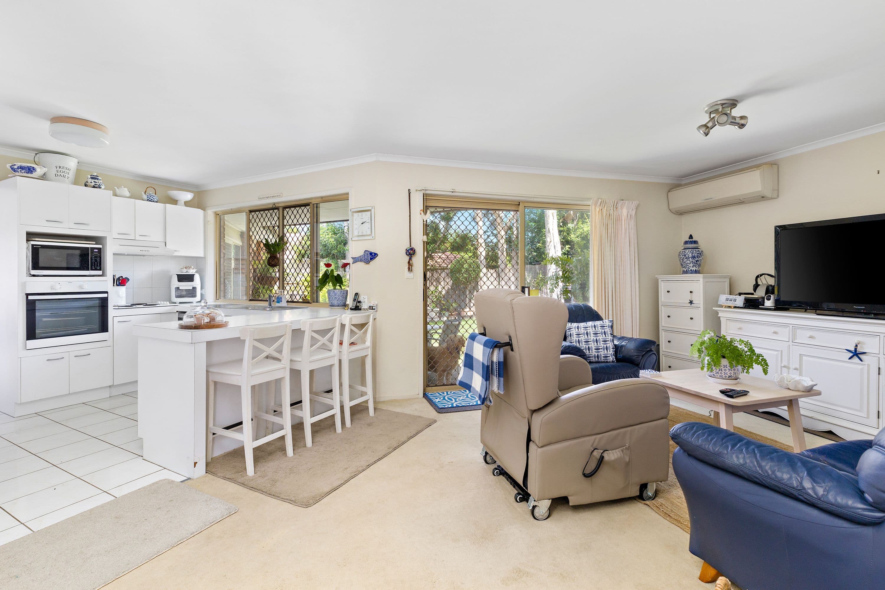 157 Meadowlands Road, Carindale QLD 4152, Carindale - Thumbnail 5