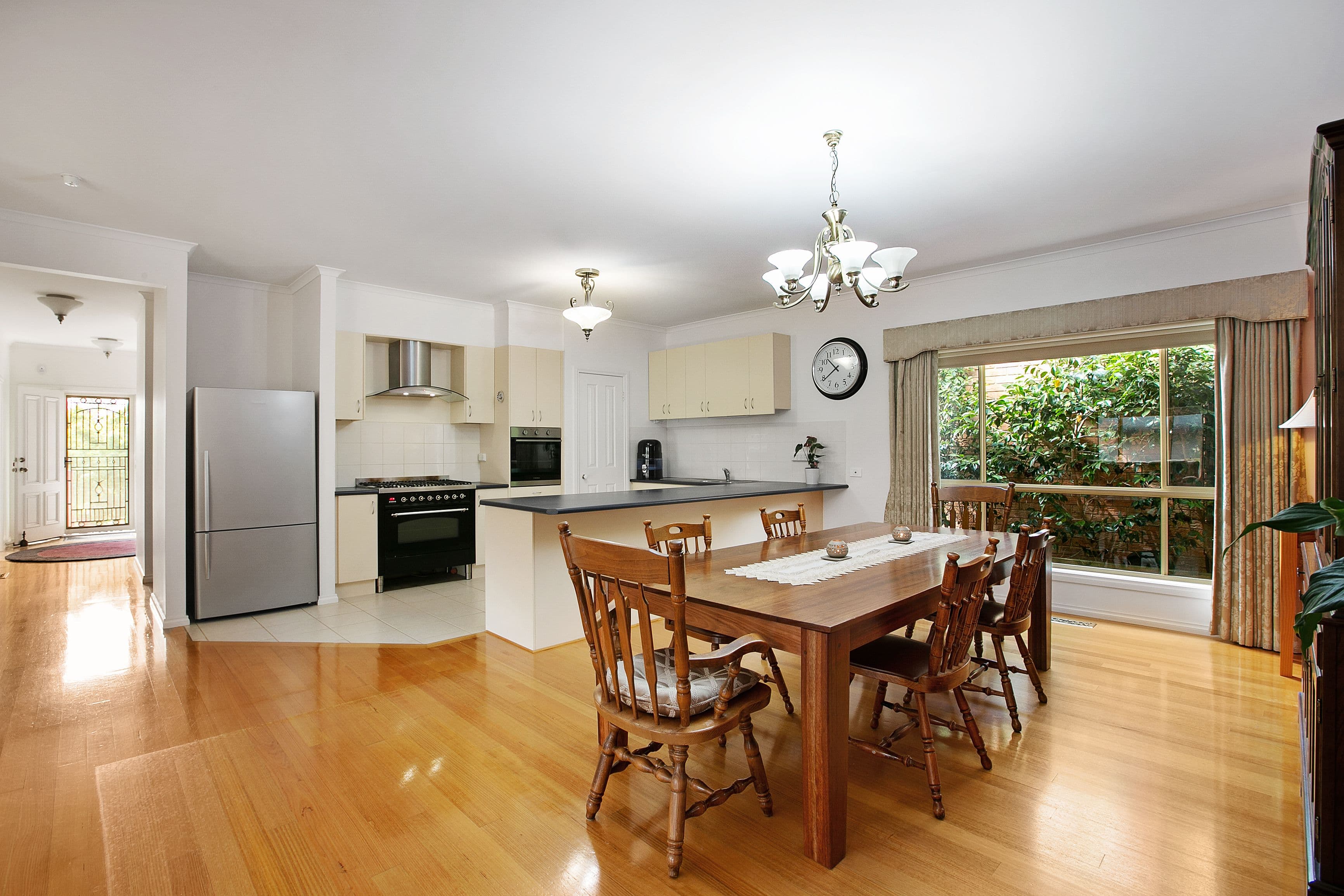 16 Symon Crescent, Greensborough VIC 3088, Greensborough - Thumbnail 4