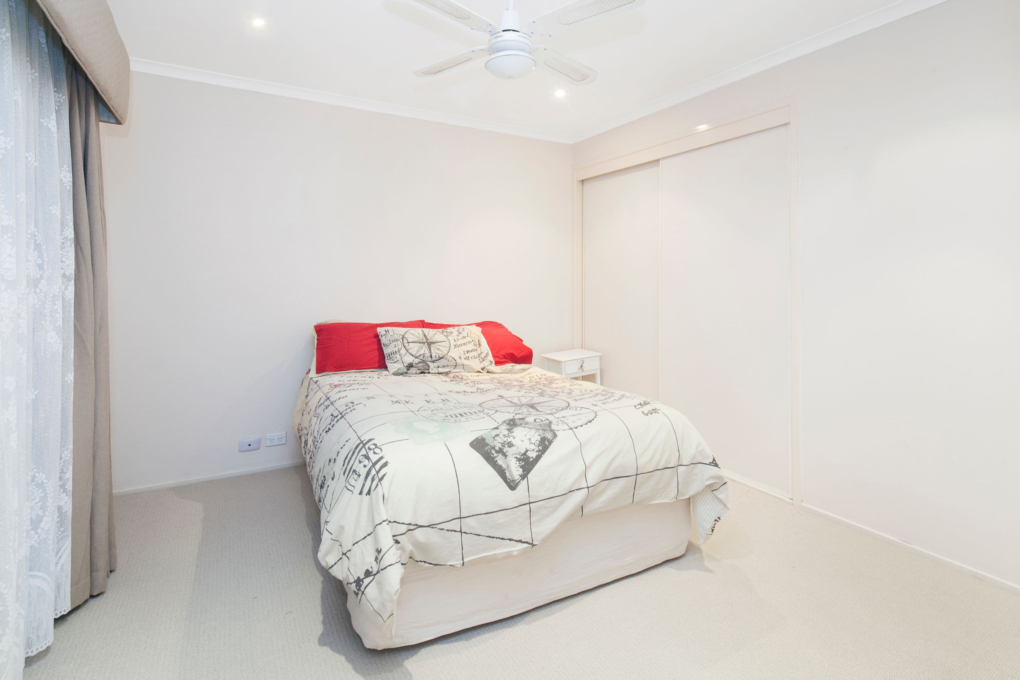 18 Bonshaw Drive, Sebastopol VIC 3356, Sebastopol - Thumbnail 7