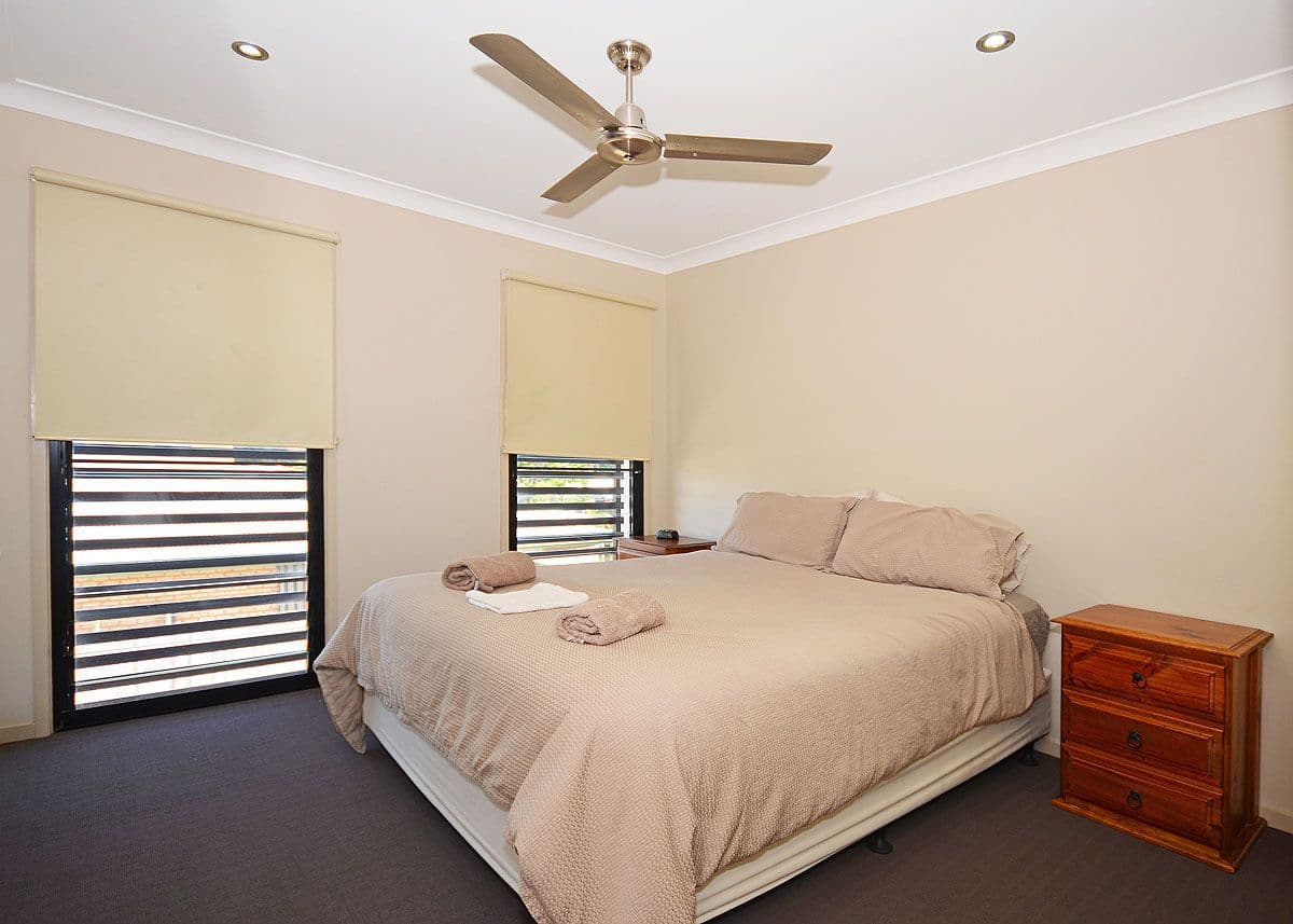 52 Shell Street, URANGAN QLD 4655, Urangan - Thumbnail 5