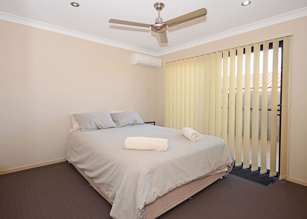 52 Shell Street, URANGAN QLD 4655, Urangan - Thumbnail 6
