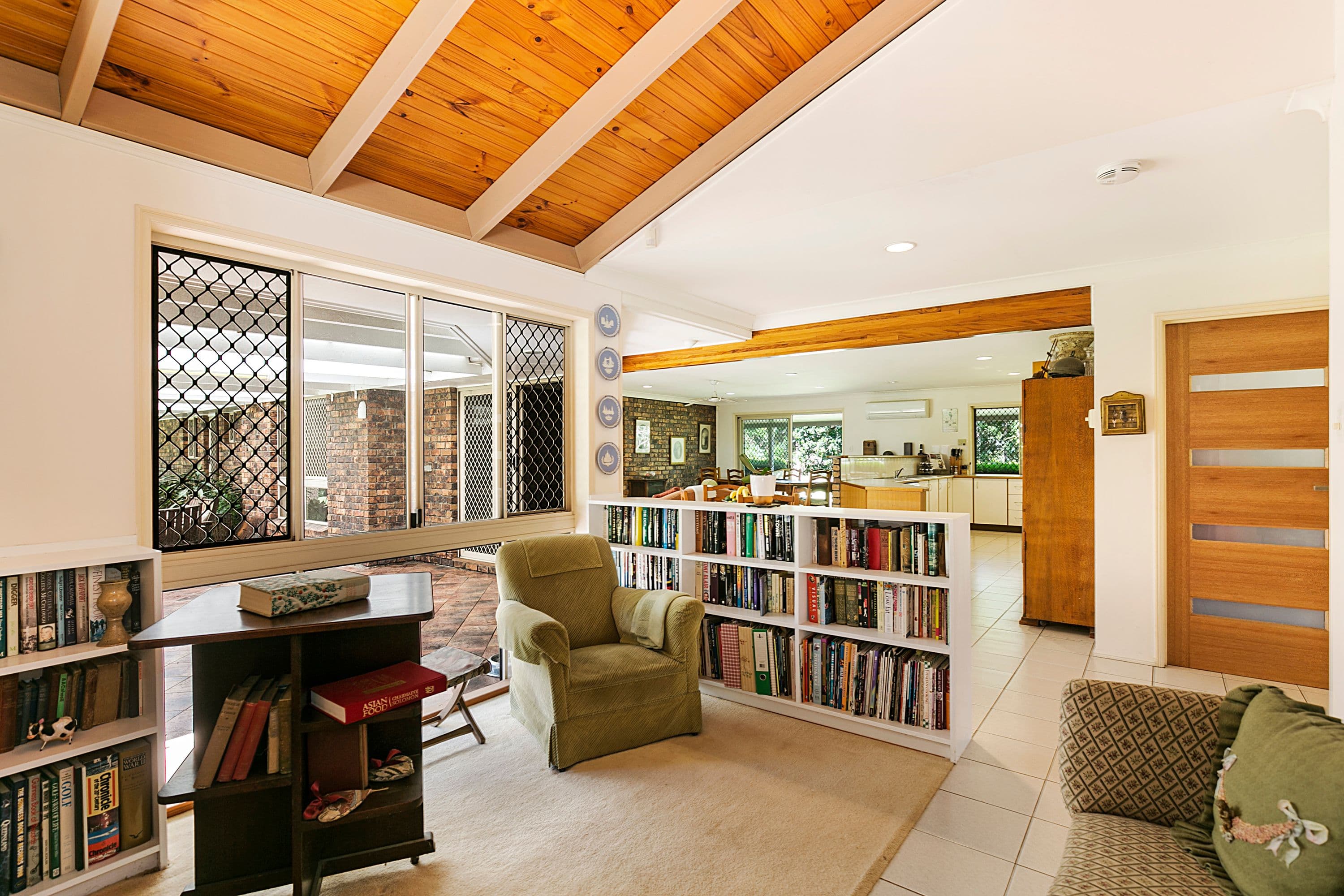 3 Coolum Court, Eatons Hill QLD 4037, Eatons Hill - Thumbnail 2