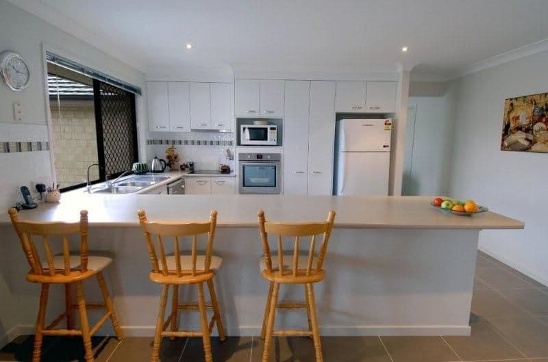 8 Hillview Crescent, LITTLE MOUNTAIN QLD 4551, Little Mountain - Thumbnail 4