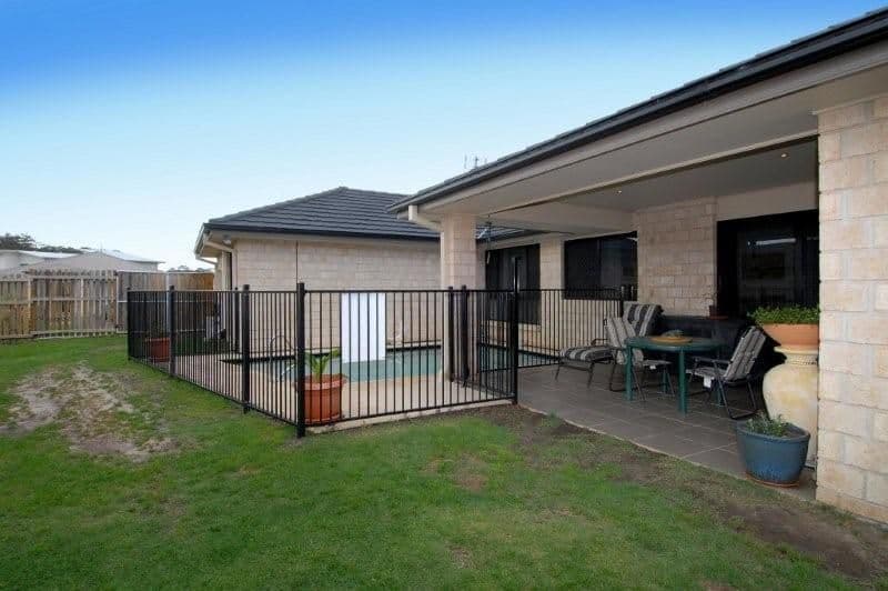 8 Hillview Crescent, LITTLE MOUNTAIN QLD 4551, Little Mountain - Thumbnail 7