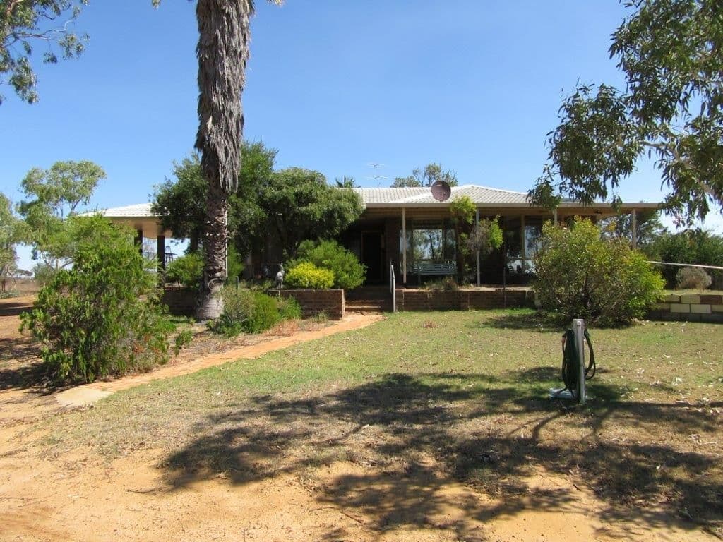 19 Parker Street, Carnamah WA 6517, Carnamah - Image 1