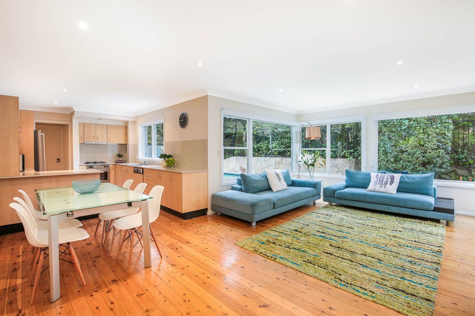 56 Kingslangley Road, Greenwich - Thumbnail 4