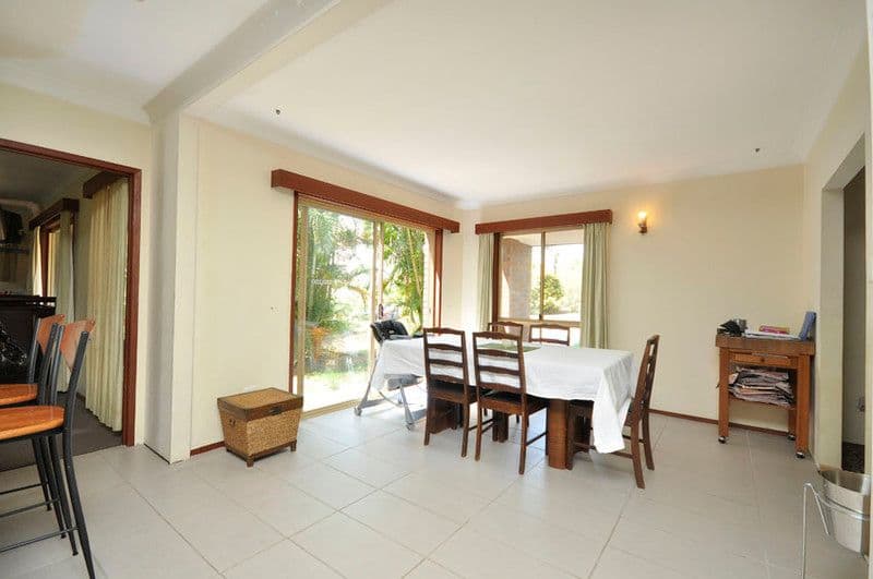 8 Azalea Street, Redland Bay QLD 4165, Redland Bay - Thumbnail 4