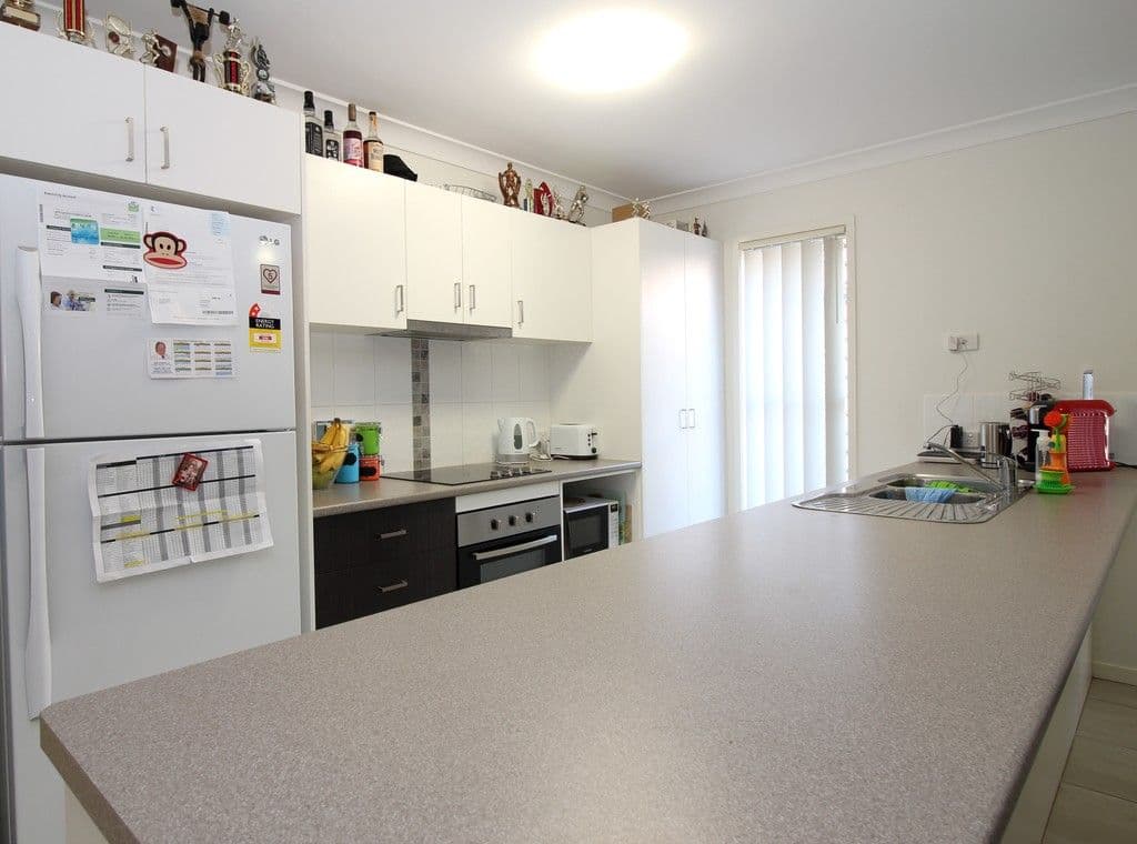 11 Lightening Street, Emerald QLD 4720, Emerald - Thumbnail 3