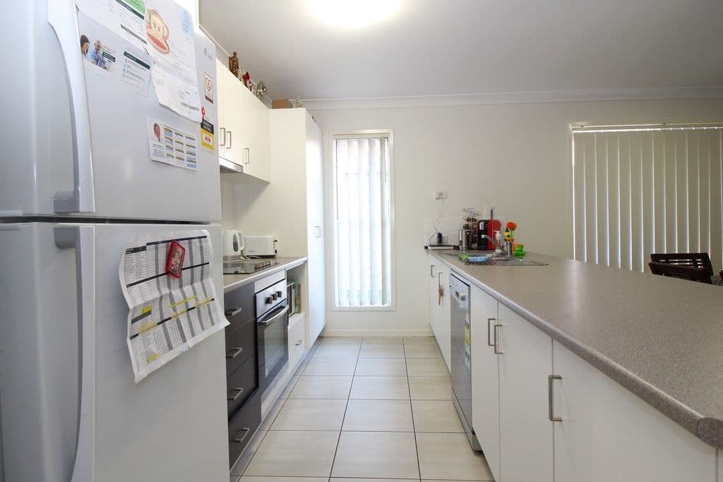 11 Lightening Street, Emerald QLD 4720, Emerald - Thumbnail 4