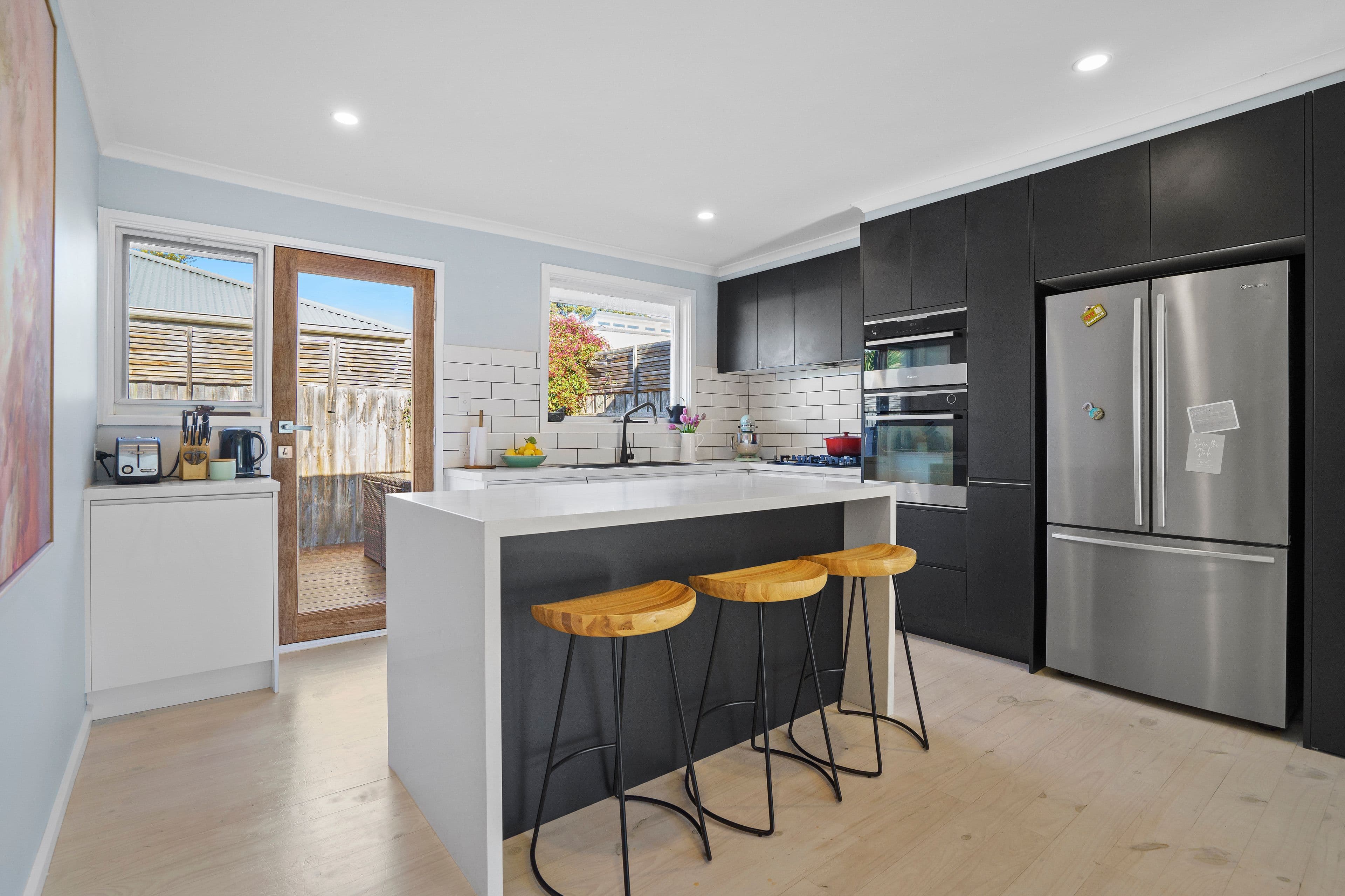 2 Collins Street, Mentone VIC 3194, Mentone - Thumbnail 2