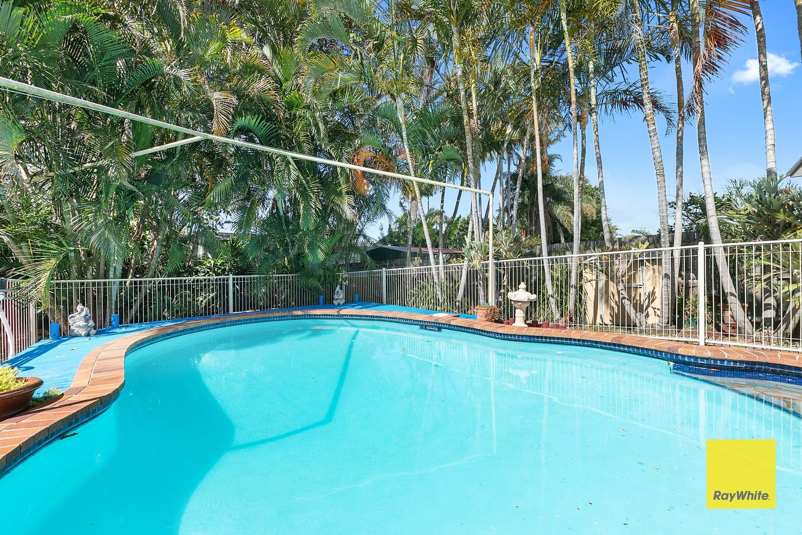 16 Kennedy Drive, Capalaba QLD 4157, Capalaba - Thumbnail 2