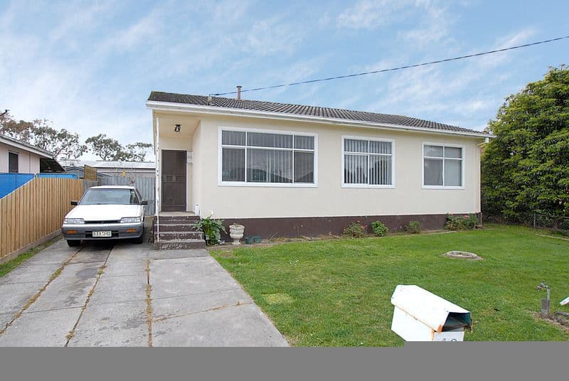 42  Crimson Drive, DOVETON VIC 3177, Doveton - Image 1