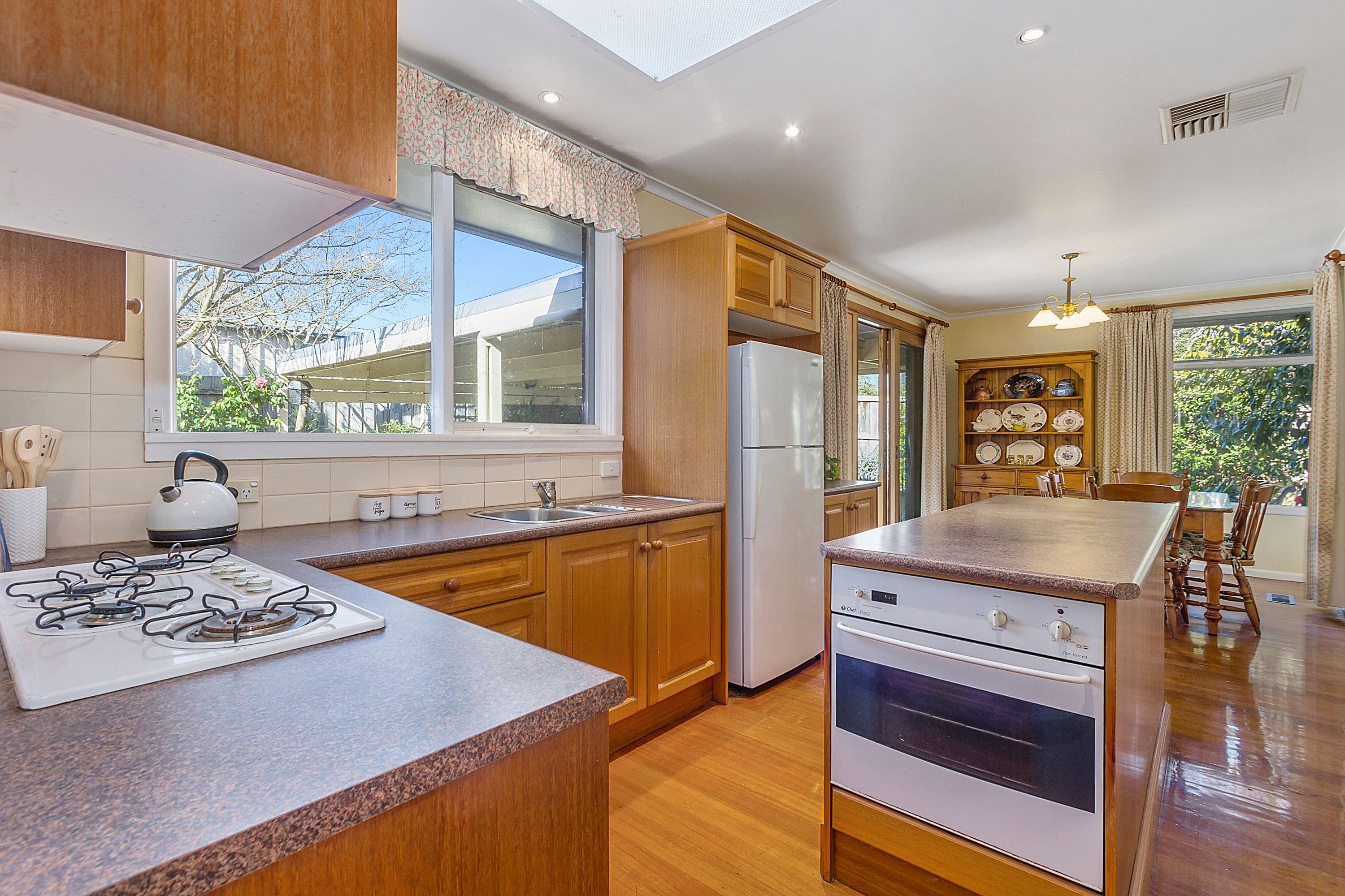 1 Killeen Avenue, Blackburn North VIC 3130, Blackburn North - Thumbnail 3
