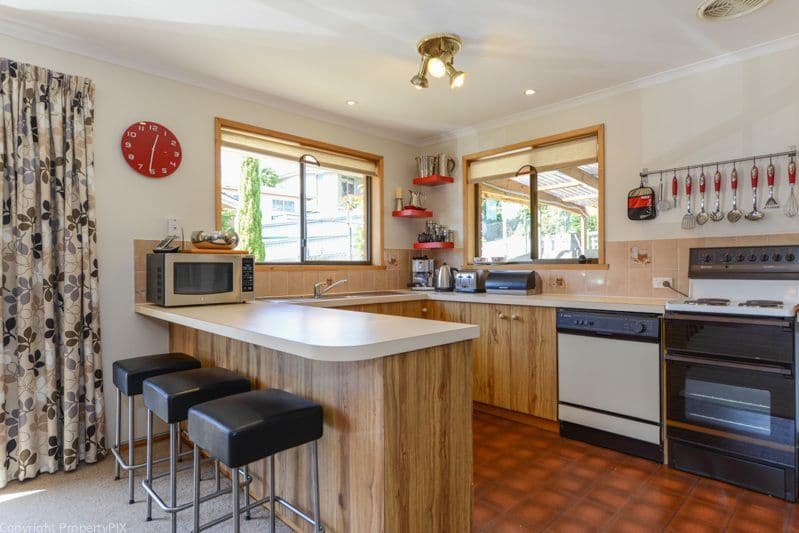 9 Eurobin Street, GEILSTON BAY TAS 7015, Geilston Bay - Thumbnail 2