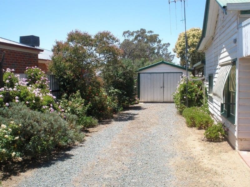 27 Baynes Street, ROCHESTER VIC 3561, Rochester - Thumbnail 6