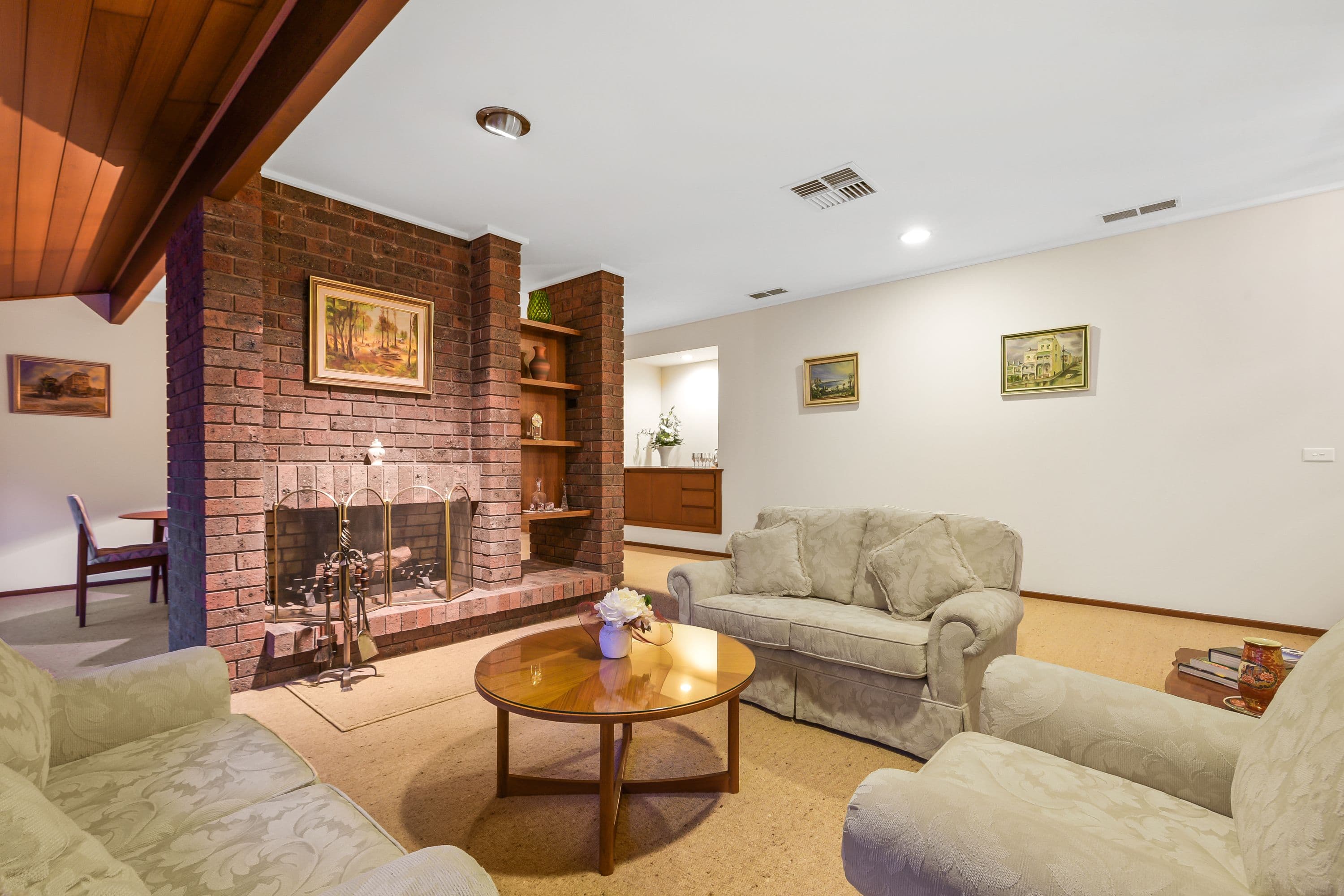 41 Atheldene Drive, Glen Waverley VIC 3150, Glen Waverley - Thumbnail 2