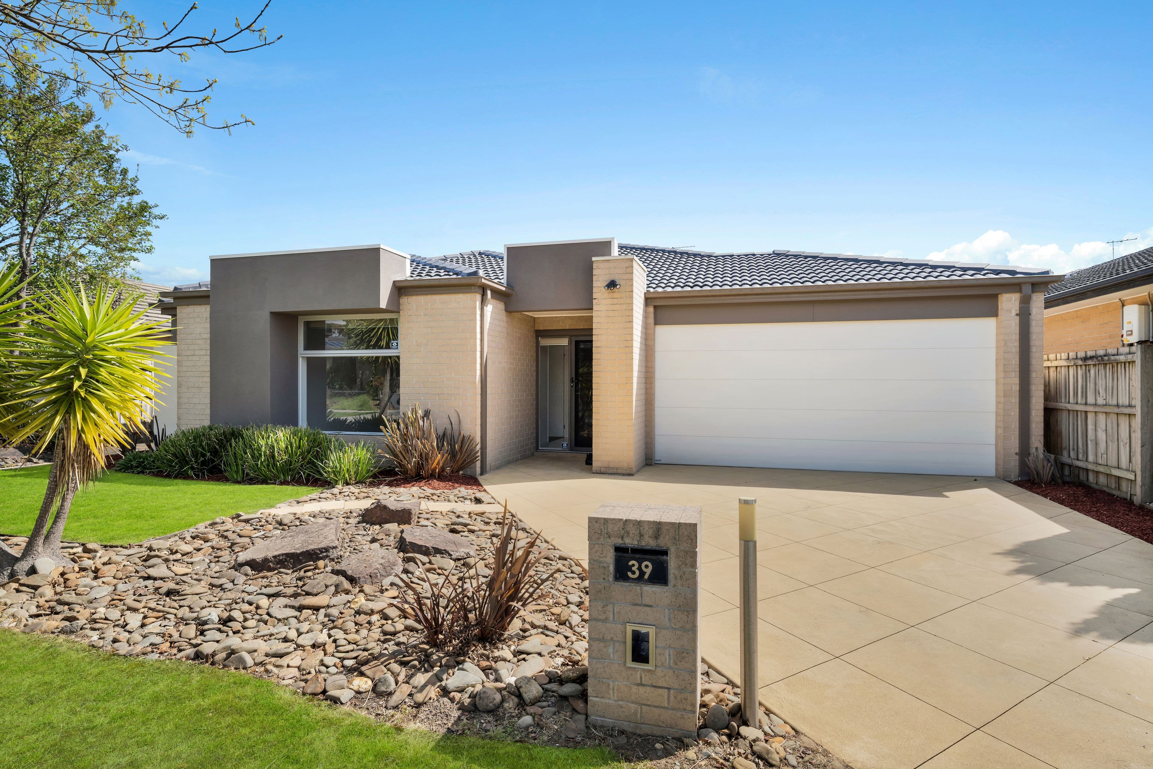 39 Ethereal Way, Sandhurst VIC 3977, Sandhurst - Image 1