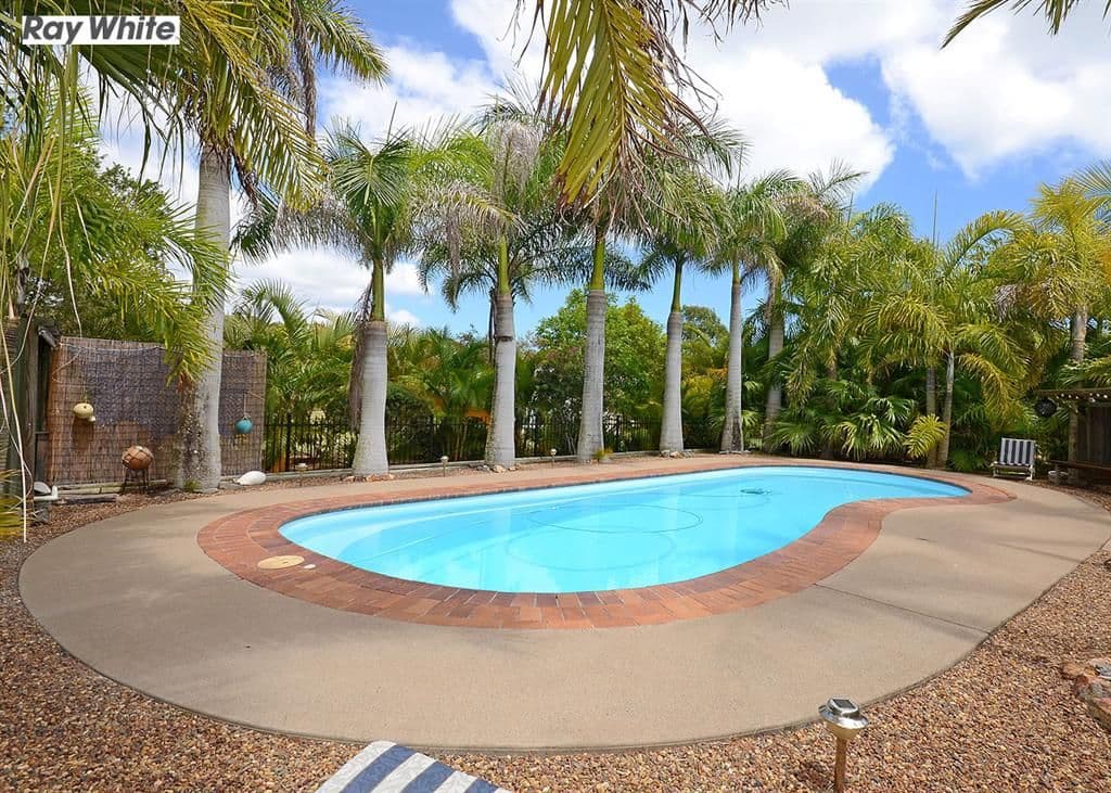 29-31 Ladbroke Crescent, URANGAN QLD 4655, Urangan - Image 1