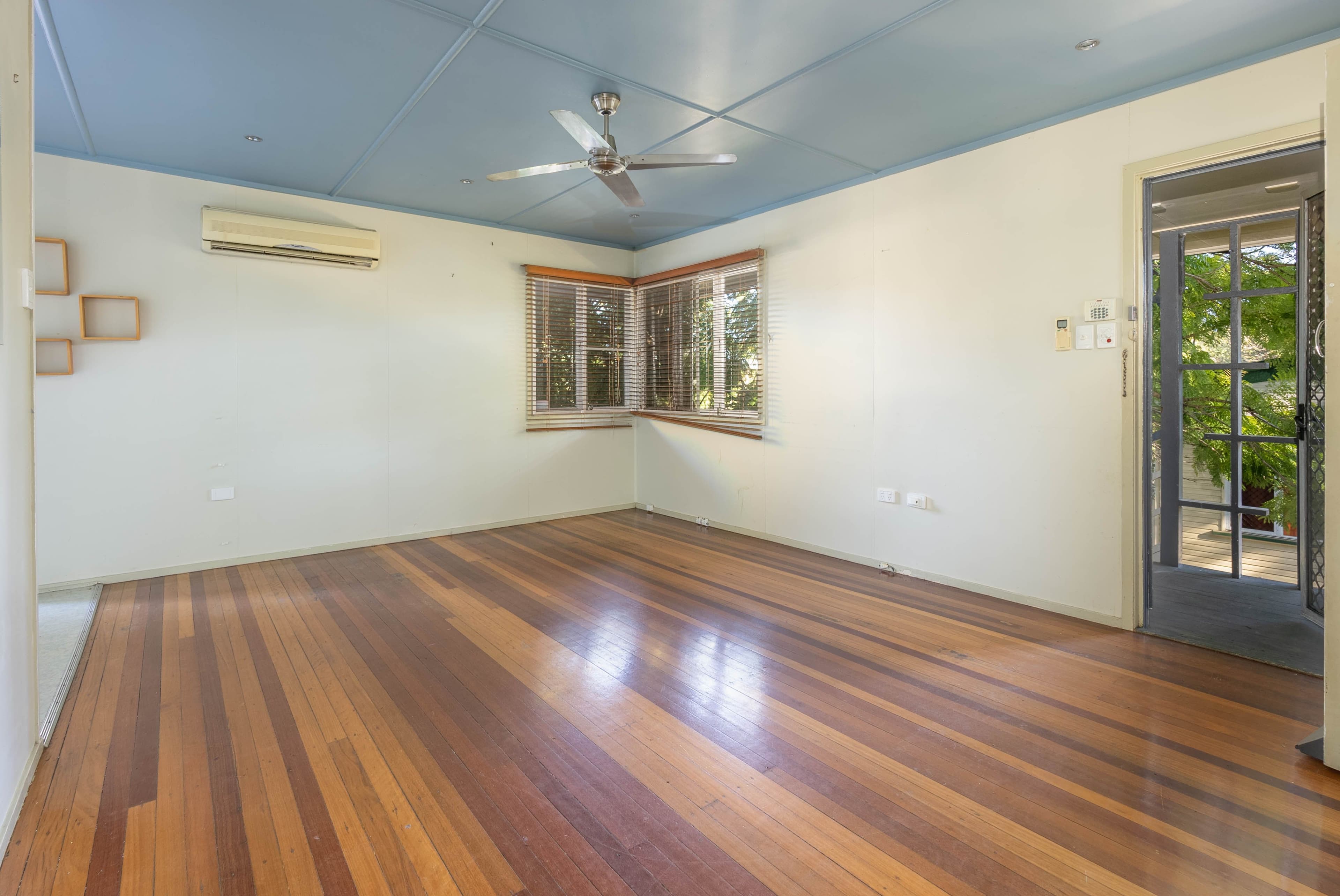 39 Kynance Street, Leichhardt QLD 4305, Leichhardt - Thumbnail 4
