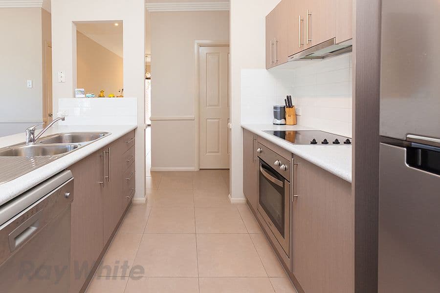 4 Clearpoint Way, Springfield Lakes QLD 4300, Springfield Lakes - Thumbnail 2