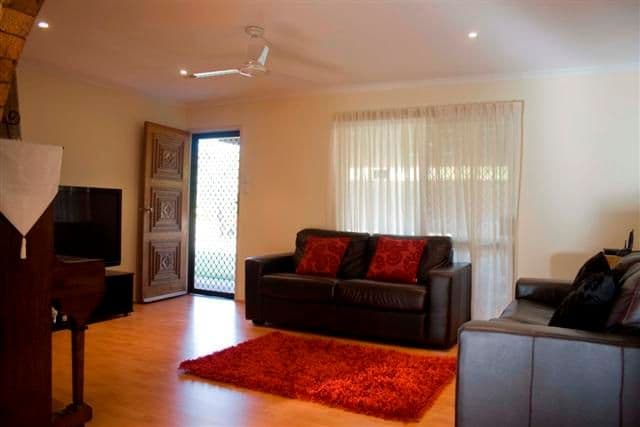 4 Cook Street, CAPALABA QLD 4157, Capalaba - Image 1