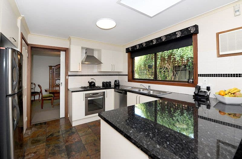 9 Glenelg Court, ROWVILLE VIC 3178, Rowville - Thumbnail 7